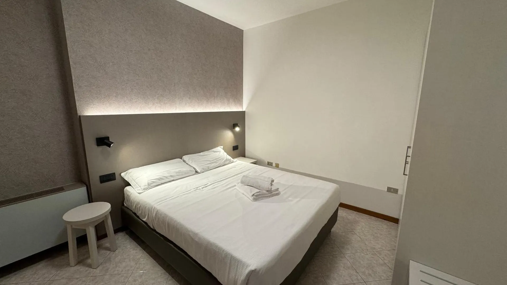 *** Apartmanhotel Residence Le Spiagge Rimini Olaszország