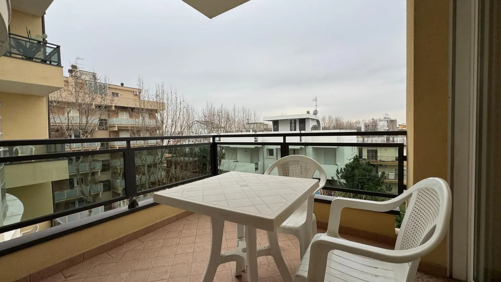 *** Apartmanhotel Residence Le Spiagge Rimini Olaszország